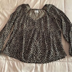 LIKE NEW SUPER CUTE Old Navy Top Size M